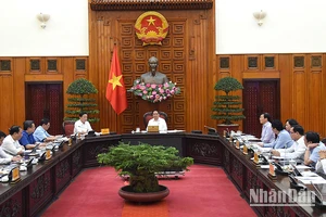 [Ảnh] Thủ tướng Phạm Minh Chính chủ trì họp thúc đẩy phát triển nhà ở xã hội