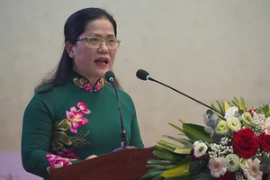 Thứ trưởng Giáo dục và Đào tạo Nguyễn Thị Kim Chi phát biểu chỉ đạo Hội khỏe Phù Đổng toàn quốc khu vực III. 