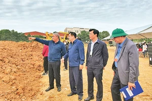 Cưỡng chế thu hồi đất để thực hiện dự án Công viên vui chơi giải trí tại thành phố Vĩnh Yên. 