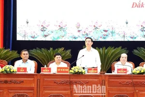 Bí thư Tỉnh ủy Đắk Lắk Nguyễn Đình Trung phát biểu tại hội nghị đối thoại.