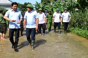 Phó Chủ tịch Ủy ban nhân dân thành phố Hà Nội kiểm tra công tác phòng, chống thiên tai tại huyện Chương Mỹ. 