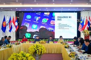 Hội thảo báo chí quốc tế “Quản trị tòa soạn báo chí số: Lý luận, thực tiễn, kinh nghiệm ở khu vực ASEAN”. (Ảnh: THÀNH ĐẠT)