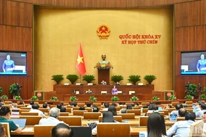 Quang cảnh phiên họp ở hội trường chiều 14/5. (Ảnh: BÙI GIANG)