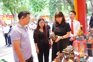 Thành phố Hà Nội đang triển khai nhiều giải pháp quảng bá nét đẹp văn hóa, tiềm năng du lịch đến du khách.