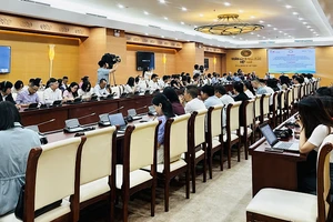 Toàn cảnh tọa đàm. 
