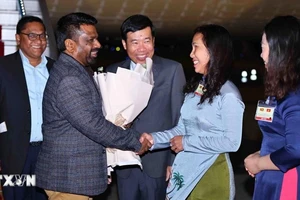Lễ đón Tổng thống nước Cộng hòa Xã hội Chủ nghĩa Dân chủ Sri Lanka Anura Kumara Dissanayaka tại sân bay quốc tế Nội Bài. (Ảnh: TTXVN) 