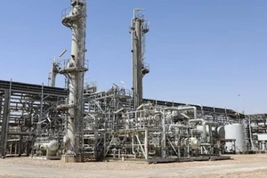 Nhà máy lọc dầu tại tỉnh Wasit, Iraq. (Ảnh: THX/TTXVN)