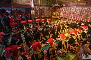Gìn giữ tính thiêng của di sản. (Ảnh: VŨ LINH)