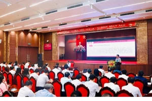 Quang cảnh hội nghị chiều 13/5.
