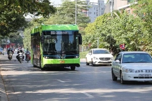 Hà Nội đang từng bước phát triển hệ thống xe buýt điện.