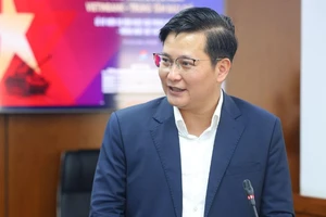 Ông Trần Công Quỳnh Lân, Phó Tổng Giám đốc kiêm Giám đốc Khối Công nghệ Thông tin, Giám đốc Khối Dữ liệu & Trí tuệ nhân tạo VietinBank.