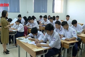 [Video] Điều chỉnh quy định chế độ trả lương dạy thêm giờ cho nhà giáo