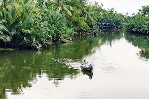 Sông Đò sau khi đã dọn rác mặt nước.