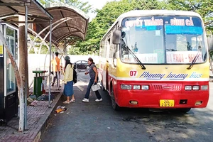 Một số doanh nghiệp vận tải hành khách công cộng bằng xe bus tỉnh Thái Nguyên đang gặp khó trong quá trình chuyển đổi.