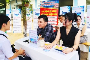 Hoạt động tư vấn, giới thiệu việc làm do Trung tâm Dịch vụ việc làm Hà Nội tổ chức.