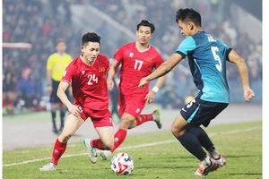 Đội tuyển Việt Nam cần dựa vào tinh thần thi đấu mạnh mẽ khi sẽ vắng nhiều trụ cột ở trận gặp ĐT Malaysia. Ảnh: LÊ MINH