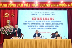 Các đồng chí chủ trì Hội thảo khoa học. (Ảnh: Thế Đại)