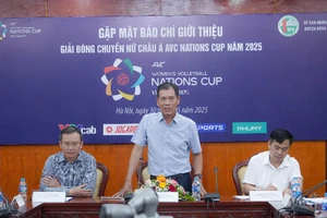 Ban Tổ chức họp báo tại Hà Nội.