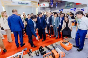 Agritechnica là triển lãm lớn nhất thế giới về máy móc nông nghiệp.