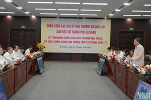 Đoàn công tác Quốc hội làm việc với thành phố Đà Nẵng và tỉnh Quảng Nam, chiều 31/5. (Ảnh: ANH ĐÀO)