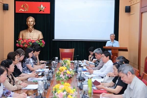 Toàn cảnh tọa đàm "Thuế thuốc lá và sức khỏe cộng đồng".