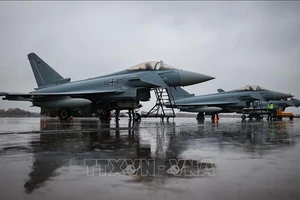 Máy bay chiến đấu Eurofighter tham gia một cuộc tập trận tại Hannover, Đức. (Ảnh tư liệu: AFP/TTXVN)