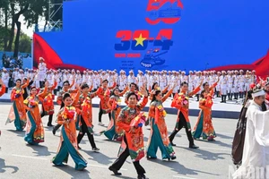 Văn hóa-thể thao đóng vai trò ngày càng lớn trong nền kinh tế tri thức và phát triển con người bền vững. (Ảnh minh họa: DUY LINH) 