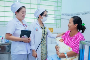 Nhiều người dân đánh giá cao công tác điều trị bệnh và phòng chống dịch tại các cơ sở y tế trong tỉnh.