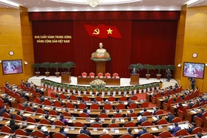 Tại Hội nghị Ban Chấp hành Trung ương Đảng khóa XIII, Trung ương đã thống nhất chỉ đạo quyết liệt, khẩn trương tiếp tục đổi mới, sắp xếp tổ chức bộ máy của hệ thống chính trị tinh gọn, hoạt động hiệu lực, hiệu quả. (Ảnh: ĐĂNG KHOA)