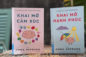Bìa hai cuốn sách "Khai mở cảm xúc" và "Khai mở hạnh phúc". (Ảnh M.H)