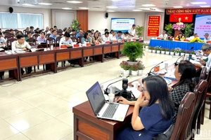 Các đại biểu dự hội thảo khoa học.