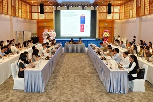Các đại biểu dự hội thảo "Giải pháp xử lý tài sản thi hành án trong các vụ án kinh tế" do Báo Pháp luật Thành phố Hồ Chí Minh tổ chức. (Ảnh: THUẬN VĂN)