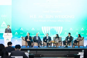 Quang cảnh Phiên toàn thể thứ 4 trong khuôn khổ Diễn đàn Tương lai ASEAN 2025. Ảnh: SƠN TÙNG