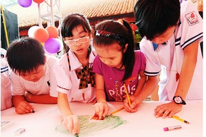 Chờ Ngày hội Thế giới tuổi thơ