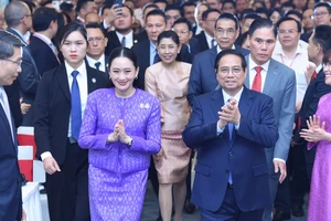 Thủ tướng Phạm Minh Chính, Thủ tướng Vương quốc Thái Lan Paetongtarn Shinawatra và các đại biểu dự Diễn đàn Doanh Nghiệp Việt Nam-Thái Lan 2025.