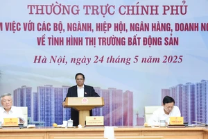 Thủ tướng Phạm Minh Chính chủ trì buổi làm việc.