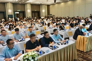 Quang cảnh tọa đàm.