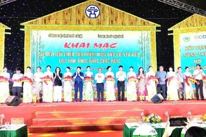 Khai mạc Sự kiện Giới thiệu sản phẩm OCOP gắn với văn hoá các tỉnh Đồng bằng sông Hồng. 