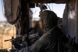 Binh sĩ Israel tham gia chiến dịch quân sự ở miền nam Dải Gaza ngày 6/5/2025. (Nguồn: THX/TTXVN)