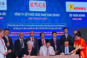 Đại diện Tập đoàn KOGI và các đối tác ký kết hợp tác-đầu tư chiến lược triển khai Dự án xây dựng Nhà máy lọc dầu và kho chứa dầu có quy mô hàng đầu khu vực Đông Nam Á.