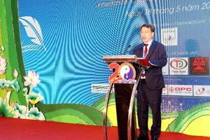 Phó Giáo sư, Tiến sĩ Nguyễn Quốc Huy, Giám đốc Học viện Y-Dược học cổ truyền Việt Nam phát biểu khai mạc hội thảo.