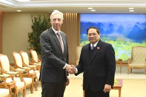 Thủ tướng Phạm Minh Chính tiếp Bộ trưởng Ngoại giao Cộng hòa Bồ Đào Nha Joao Gomes Cravinho. (Ảnh: Trần Hải)