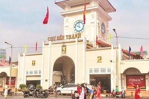 Chợ Bến Thành, Quận 1, Thành phố Hồ Chí Minh.