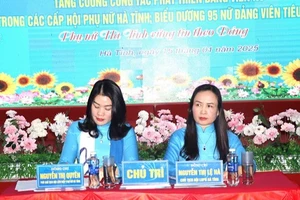 Chủ tọa hội thảo.