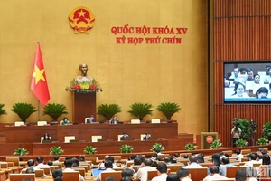 Quang cảnh phiên họp ở hội trường chiều 9/5. (Ảnh: DUY LINH) 