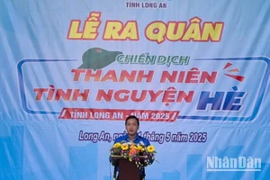Bí thư Tỉnh đoàn Long An Trần Hải Phú phát động Chiến dịch Thanh niên tình nguyện hè năm 2025.