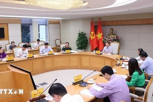 Phó Thủ tướng Trần Hồng Hà chủ trì cuộc họp về cơ chế điều phối liên ngành trong phát triển bền vững kinh tế biển. (Ảnh: Văn Điệp/TTXVN)