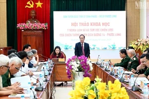 Các đại biểu tham dự hội thảo.