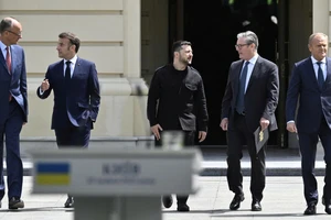 [Video] Châu Âu thăm dò lập trường Mỹ trước điện đàm Trump – Putin