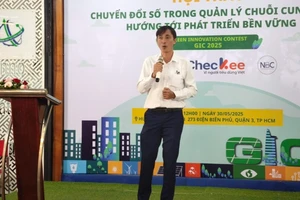 Ông Trần Ninh Đông phát biểu khai mạc hội thảo.